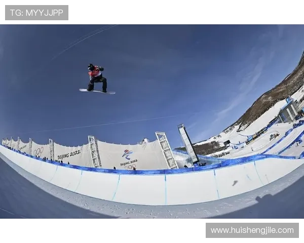 [冰雪]澳大利亚、美国选手赢得单板滑雪U型场地技巧冠军.